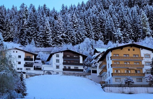 Ischgl Apartamento | Hermoso apartamento para 6 personas con WIFI, TV, balcón y mascotas permitida