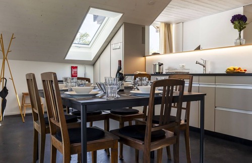Chatel-Saint Denis Apartamento | Precioso apartamento para 6 personas con WIFI, patio y mascotas permitida