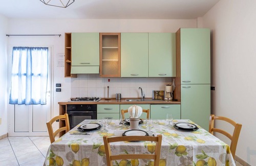 Gazzelli Apartamento | Bonito apartamento con piscina, WIFI, balcón, mascotas permitida, vista panorámica y aparcamiento