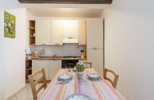 Gazzelli Apartamento | Bonito apartamento con WIFI, piscina, balcón, mascotas permitida, vista panorámica, aparcamiento