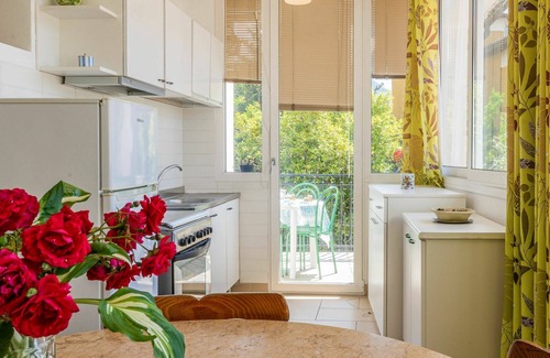 Gera Lario Apartamento | Bonito apartamento para 5 personas con WIFI, TV, balcón, mascotas permitida y aparcamiento