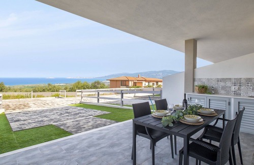 La Muddizza Apartamento | Bonito apartamento para 4 personas con WIFI, A/C, TV, terraza, vista panorámica y aparcamiento