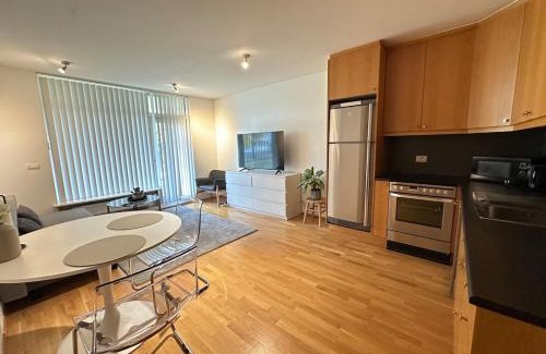 Haaleiti Apartamento | Cosy apartment in Fossvogur Reykjavik - Birta Rentals