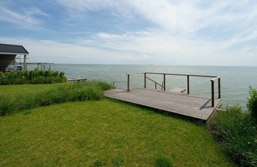 Bovenkarspel Casa | Acogedor apartamento en villa para 4 personas con WIFI, TV, terraza y aparcamiento