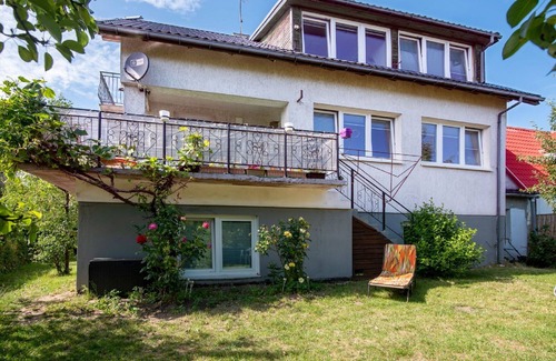 Koszalin Casa | Acogedor apartamento en villa para 10 personas con WIFI, TV, patio y mascotas permitida
