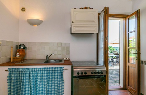 Cinigiano Villa | Bonito apartamento en villa con A/C, piscina, WIFI, patio, vista panorámica y aparcamiento