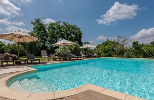Poggi del Sasso Villa | Precioso apartamento en villa para 2 personas con WIFI, piscina, A/C, TV, patio y mascotas permitida