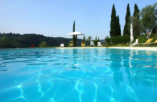 Poggibonsi Villa | Apartamento en villa con WIFI, piscina, TV, patio, vista panorámica, cerca de San Gimignano