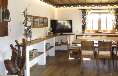 Forstau Casa | Hermoso apartamento en villa para 20 personas con WIFI, TV, patio, mascotas permitida y aparcamiento