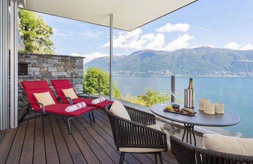 Ascona Villa | Bonito apartamento en villa con piscina, internet, A/C, TV, patio y vista panorámica