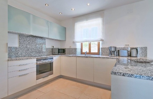 Bibali Casa | Bonito apartamento en villa con WIFI, piscina, A/C, TV, terraza, vista panorámica y aparcamiento
