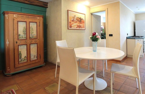 Silea Casa | Cosy apartment in villa for 4 guests with WIFI, A/C, pool and patio