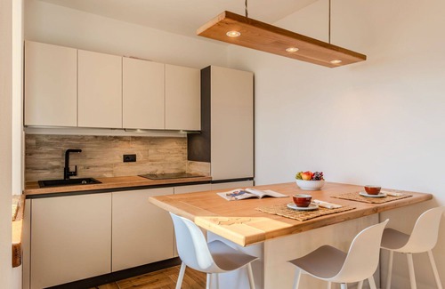 Sorico Casa | Precioso apartamento en villa para 6 personas con WIFI, TV, patio y mascotas permitida