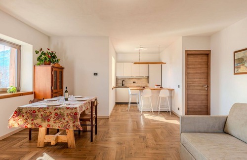 Sorico Casa | Precioso apartamento en villa para 6 personas con WIFI, TV, patio y mascotas permitida