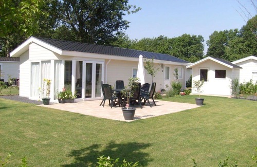Schaarsbergen Casa | Bonito apartamento en villa para 4 personas con WIFI, piscina, TV, terraza y aparcamiento