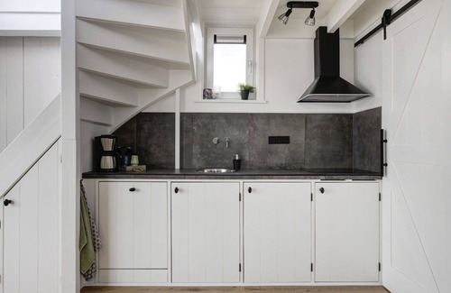 Woudsend Casa | Hermoso apartamento en villa para 4 personas con WIFI y patio