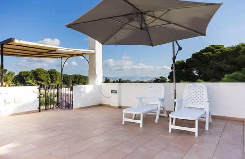 Porto Pino Apartamento | Nuevo apartamento a 400 metros de las playas y calas. Wi-Fi privada.