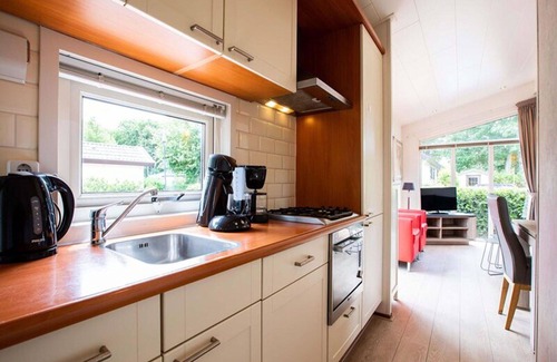 Municipality of Noordwijk Casa | Precioso apartamento en villa para 5 personas con piscina, WIFI, TV, terraza y aparcamiento
