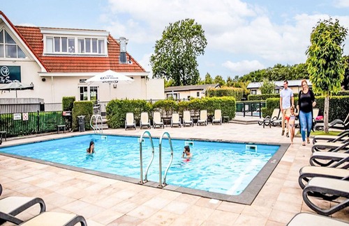 Municipality of Noordwijk Casa | Precioso apartamento en villa para 5 personas con piscina, WIFI, TV, terraza y aparcamiento