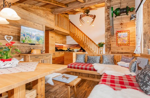 Lofer Apartamento | Cosy apartment on farm near ski lift in Lofer