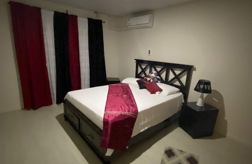 Crown Point Apartamento | Cosy apartment on Merchant Man Ave Crown Point Tobago. near beaches- night life