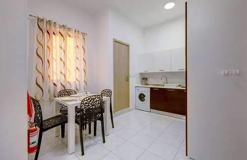 Gzira Apartamento | Cosy Apartment Steps From the Promenade