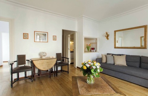 Quartier de l'Ecole-Militaire Apartamento | Cosy Apartment Very Close to Eiffel Tower