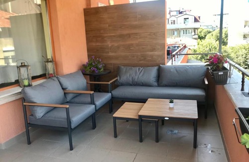 Odesos Apartamento | Cosy Apartment with beautiful terrace in the heart of Varna