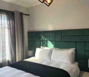 Boksburg Apartamento | Cosy apt 10min to OR Tambo
