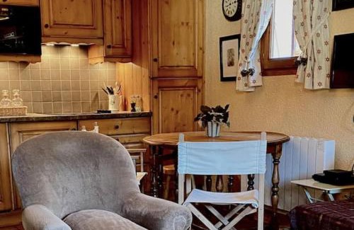 Le Praz Apartamento | Cosy Apt For 4 In Courchevel