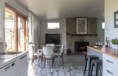 Sandy Point Cabina | Cosy Beach cabin