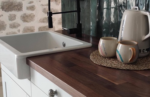 Chateauneuf-de-Gadagne Apartamento | Cosy, bright apartment overlooking the Luberon