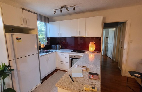 Lane Cove West Apartamento | Cosy + bright 1 bed APT in Lane Cove!