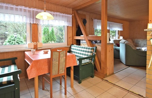 Neustadt/Harz Casa | Acogedor bungalow en Neustadt, Alemania con terraza privada