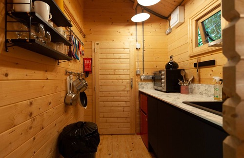 Bridport Cabina | Cosy Cabin in stunning Thomas Hardy countryside 5 miles from the Jurassic Coast.