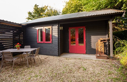 Bridport Cabina | Cosy Cabin in stunning Thomas Hardy countryside 5 miles from the Jurassic Coast.