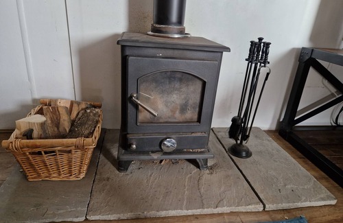 Romney Marsh Cabina | Cosy Cabin Situated on The Romney Marsh