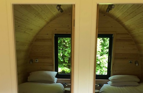 Irstead Cabina | Cosy Cabin Within 18 Acre Private Estate of Meadows and Woodland, Near Beach