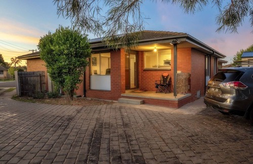 Whittington Casa | Cosy carefree home for your comfort