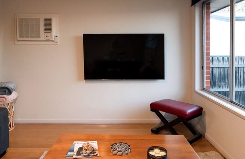 Whittington Casa | Cosy carefree home for your comfort
