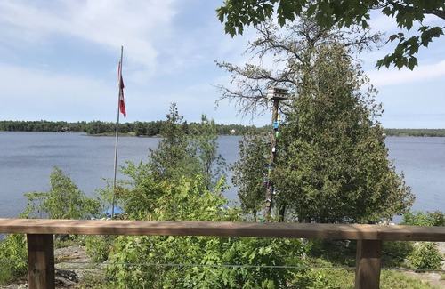 Pointe au Baril Cabaña | Cosy Cedar Cottage -Georgian Bay