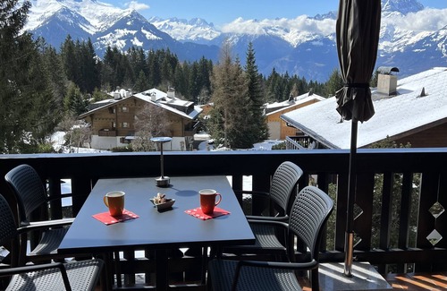 Villars-sur-Ollon Apartamento | Apartamento en Villars-Sur-Ollon con impresionantes vistas de los Dents du Midi