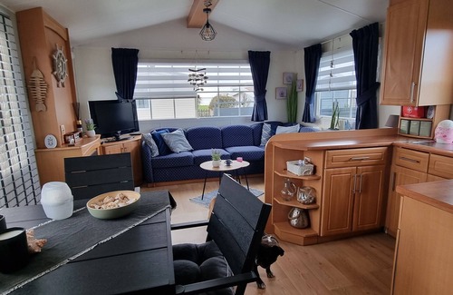 Westerland Chalet De Esquí | Cosy chalet for nature lovers with North Sea view (Wadden Sea).