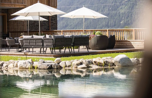 Tamsweg Chalet De Esquí | Acogedor chalet en Wölting con estanque natural para nadar