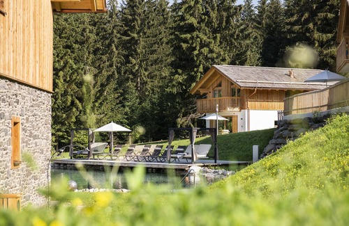 Tamsweg Chalet De Esquí | Acogedor chalet en Wölting con estanque natural para nadar