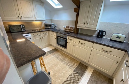 Longborough Cabaña | Cosy Charming Cottage in Cotswolds