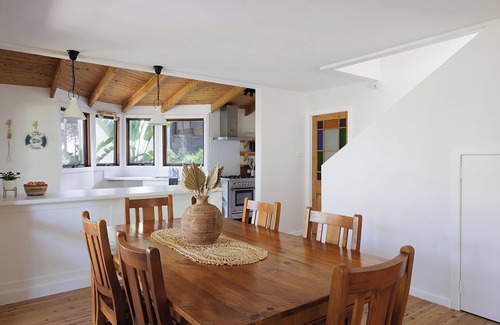 Smiths Lake Cabina | Cosy Coastal Cabin Getaway- Lakefront-Dog Friendly