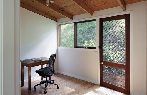 Smiths Lake Cabina | Cosy Coastal Cabin Getaway- Lakefront-Dog Friendly