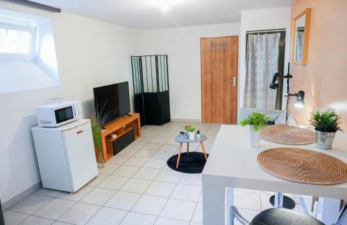 Nilvange Apartamento | Cosy Cocon - Parking et Wifi Gratuit - Proche Luxembourg - idéal Professionnel ou Couple - OFFRE SPÉCIALE