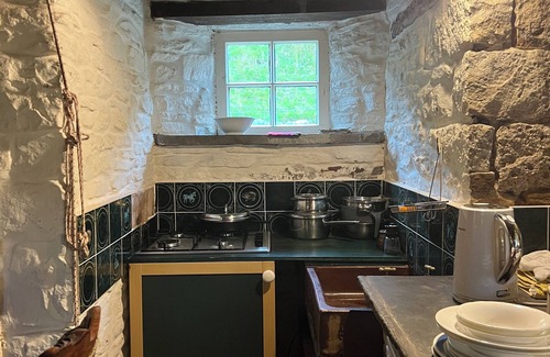 Margam Cabaña | Cosy, colourful farm cottage